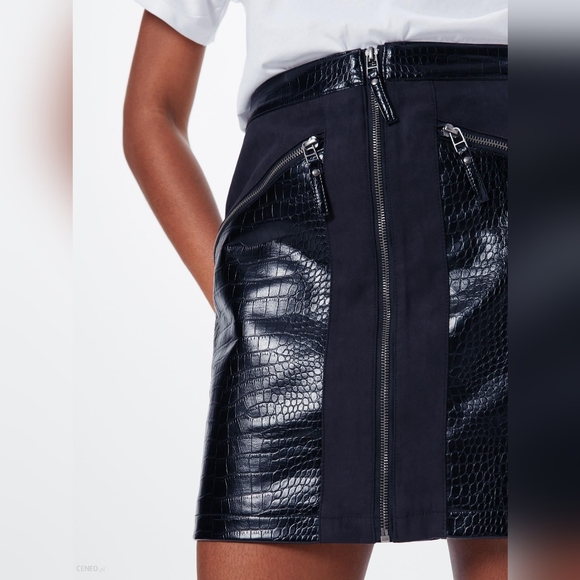 Noisy May | Faux Leather Snakeskin Mini Skirt - Picture 3 of 11